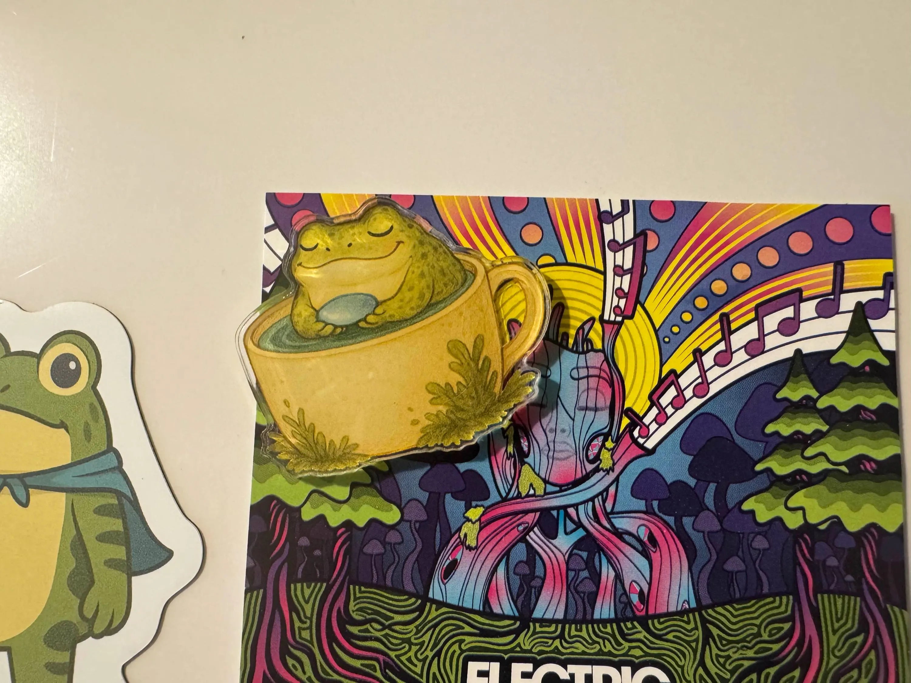 Frog in Cup Magnet – Hydration Reminder, Cottagecore Decor